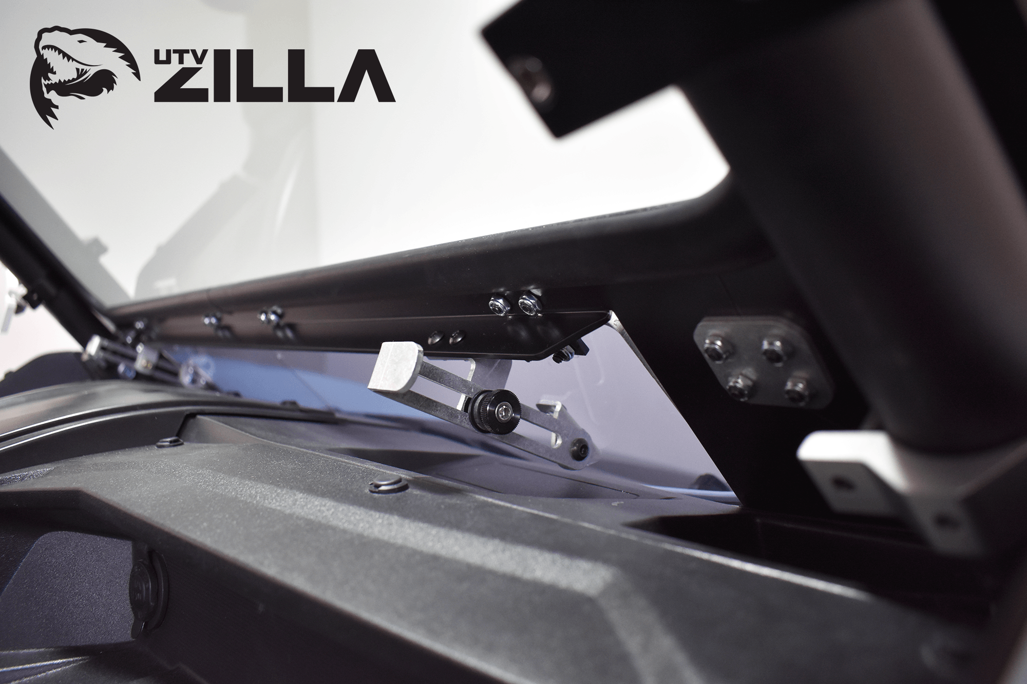 Black Vented KRX Full Glass Windshield with Wiper