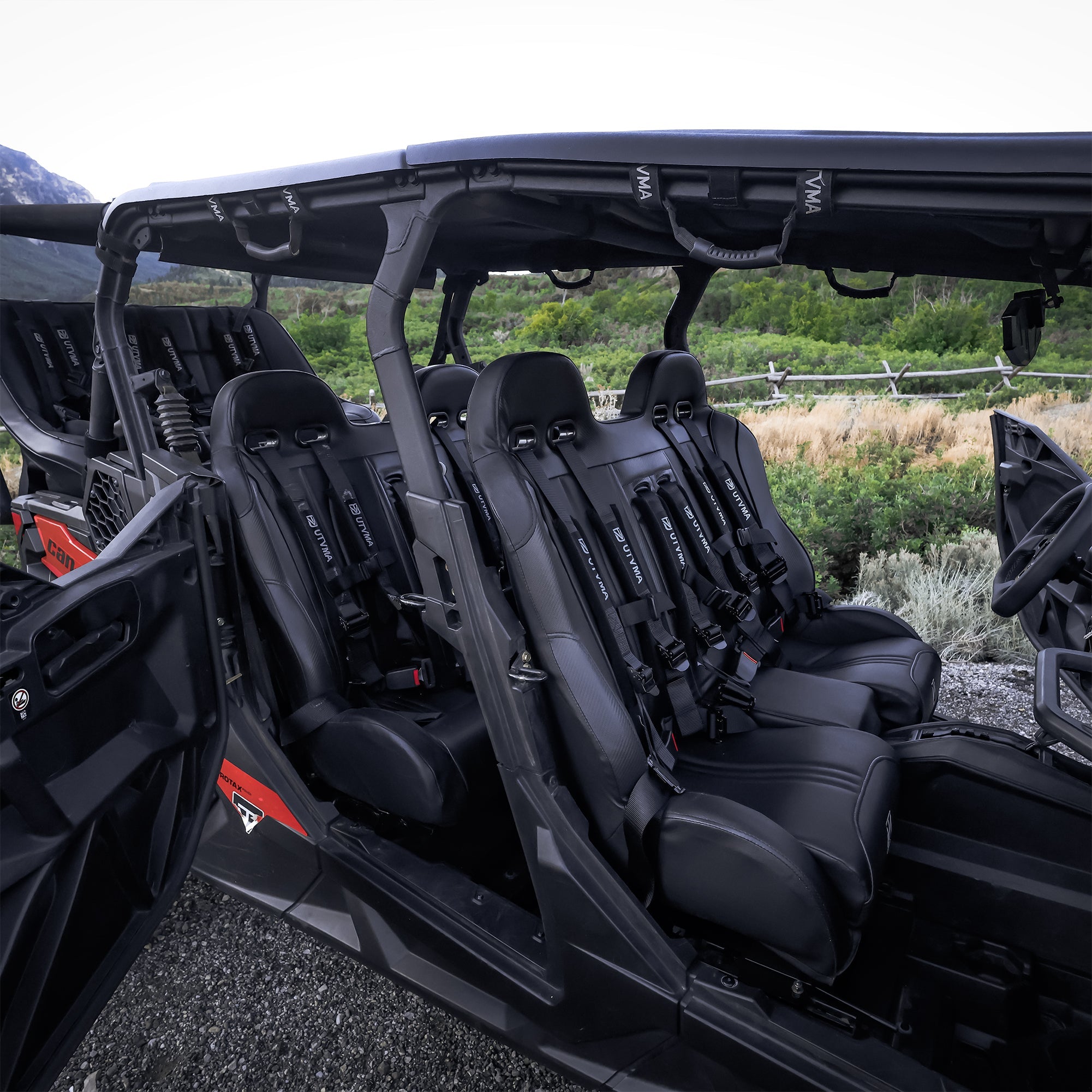 Maverick Sport Max Front Bench Seat With Harnesses (2019+)