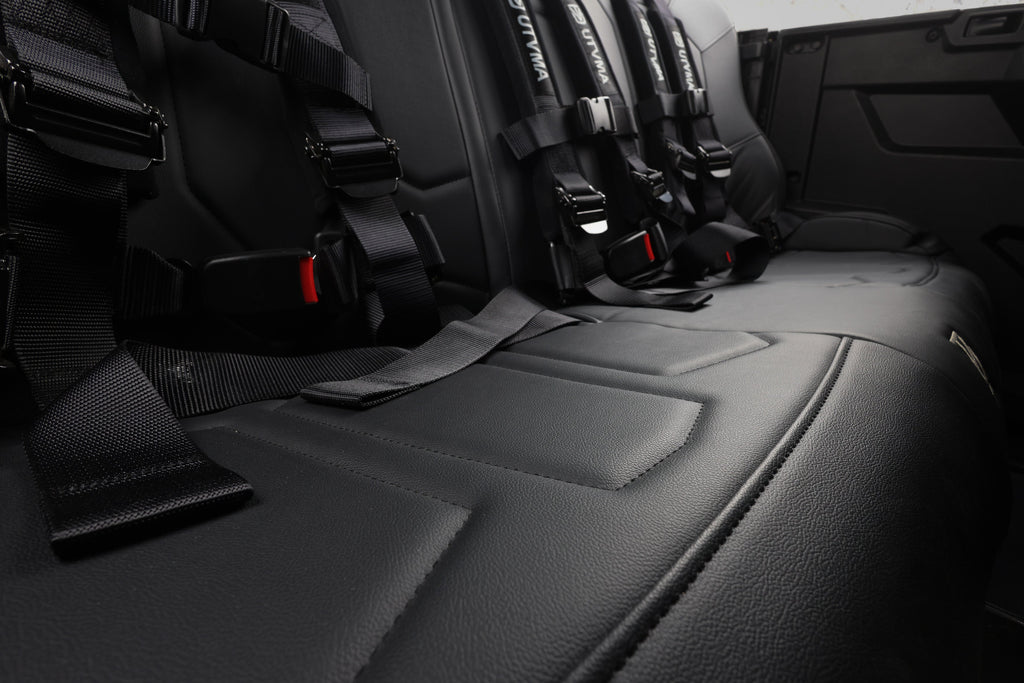General 1000 Rear Bench Seat W Harnesses (2017+)
