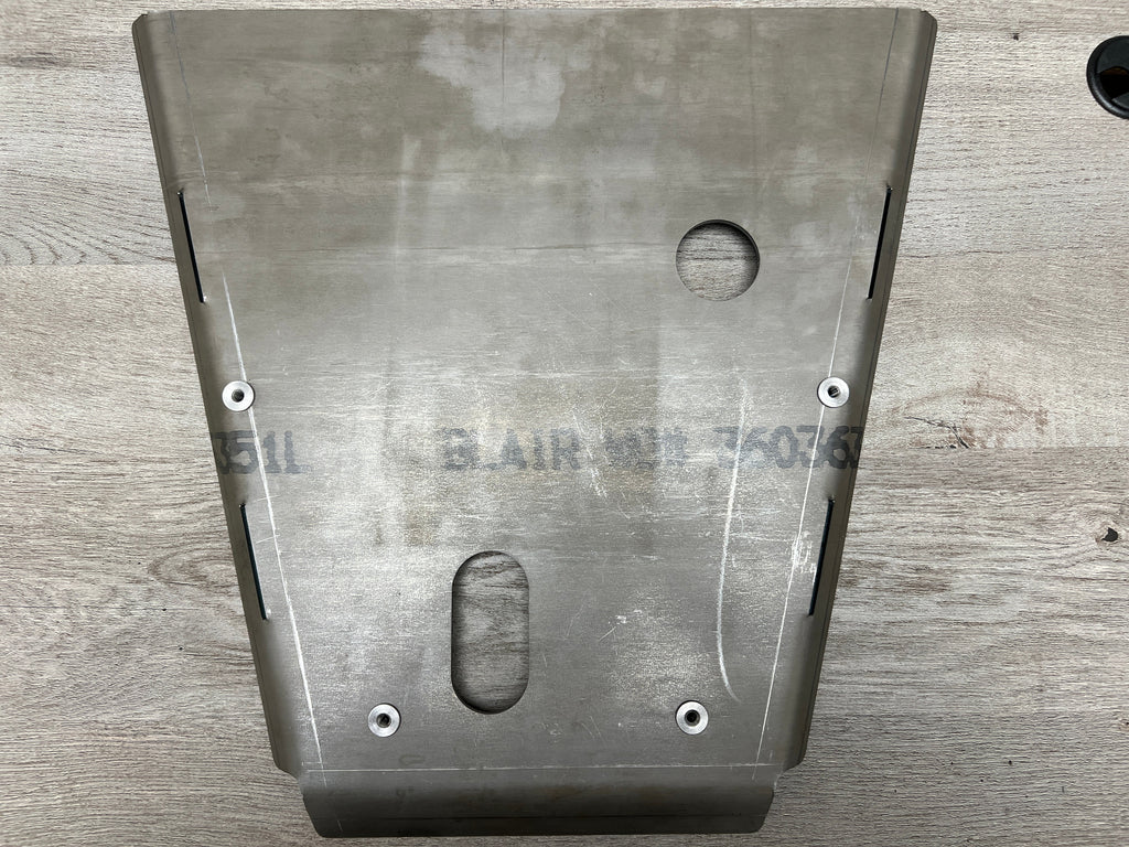 CAN AM MAVERICK R 2 SEAT REAR SKID/GUSSET PLATE